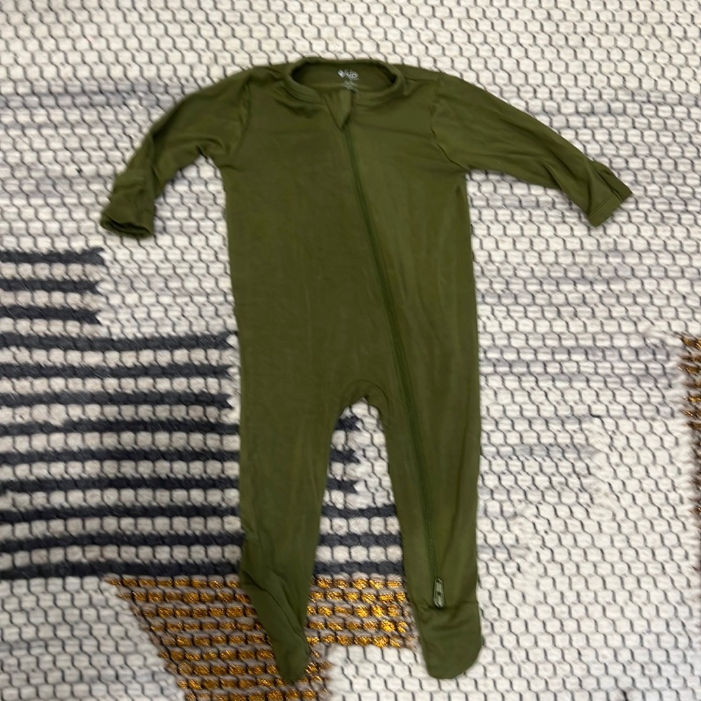 Kyte baby zip footie